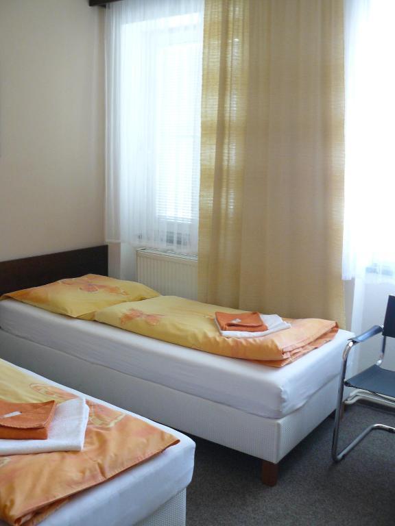 Hotel Bila Ruze Brno Room photo