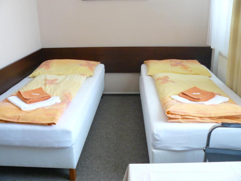 Hotel Bila Ruze Brno Room photo