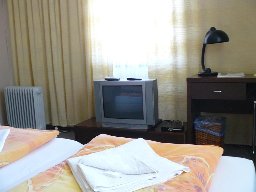 Hotel Bila Ruze Brno Exterior photo